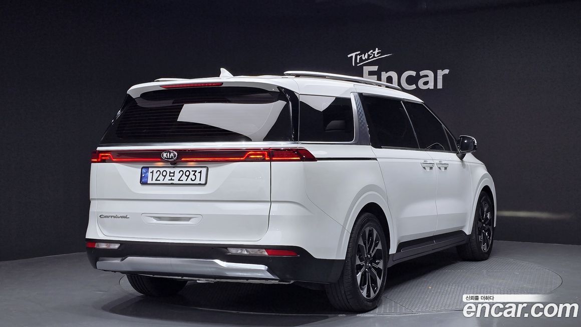Kia Canival 2021