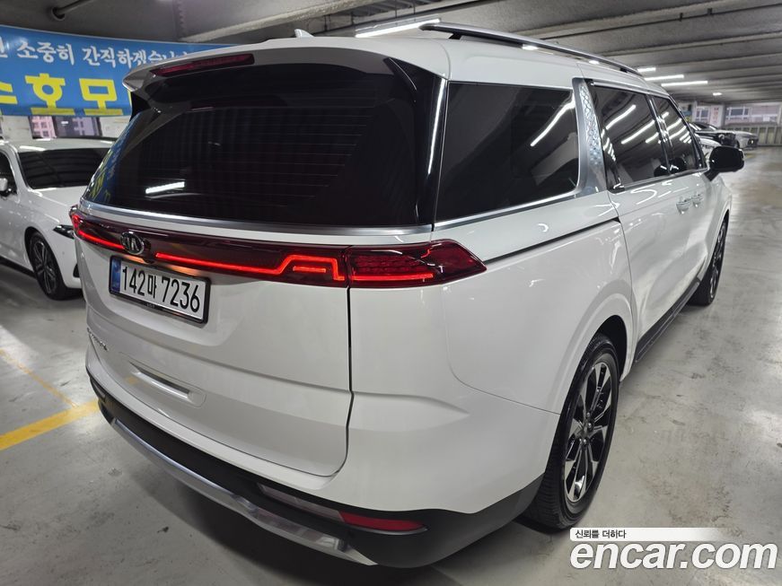 Kia Canival 2021