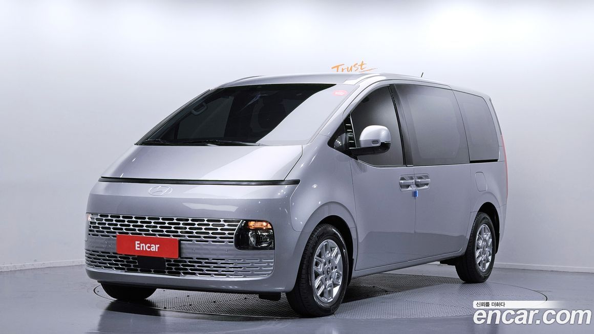 Hyundai Staria 2025