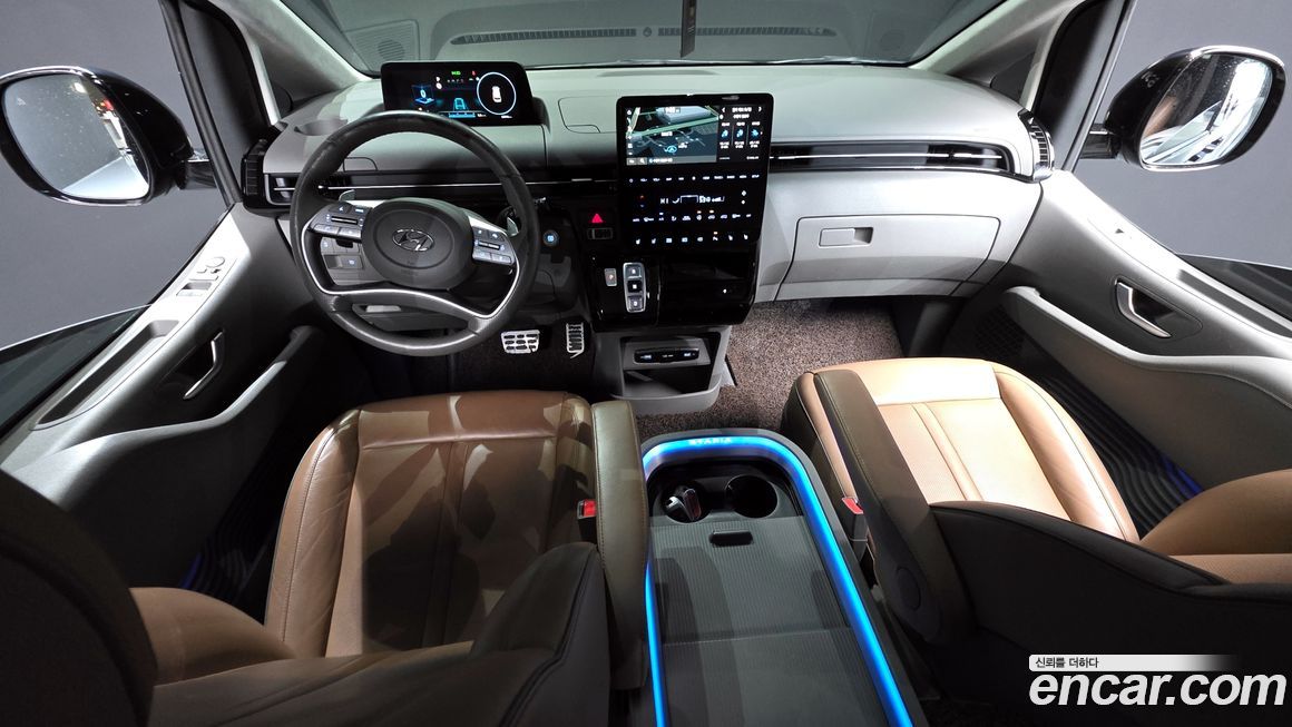Hyundai Staria 2023