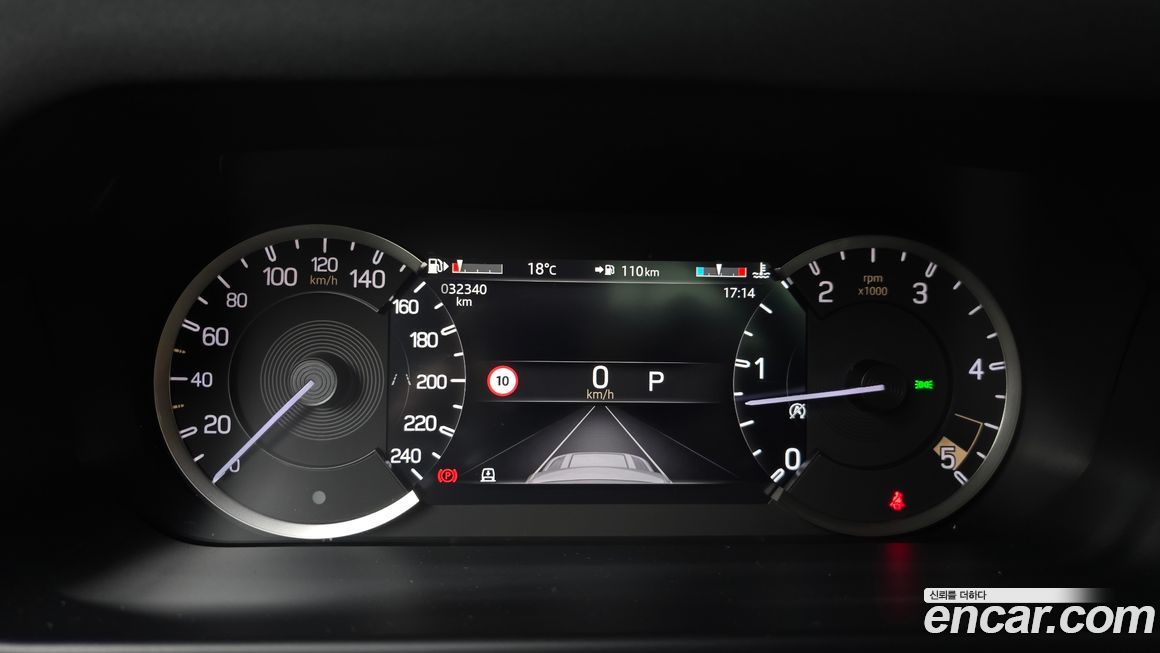 Land Rover Defender 2023