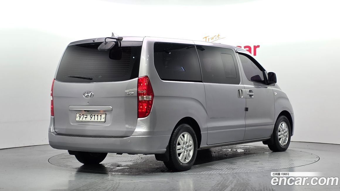 Hyundai Starex 2016