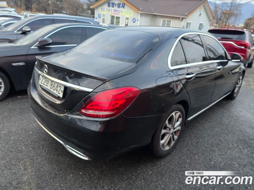 Mercedes-Benz C-Class 2017