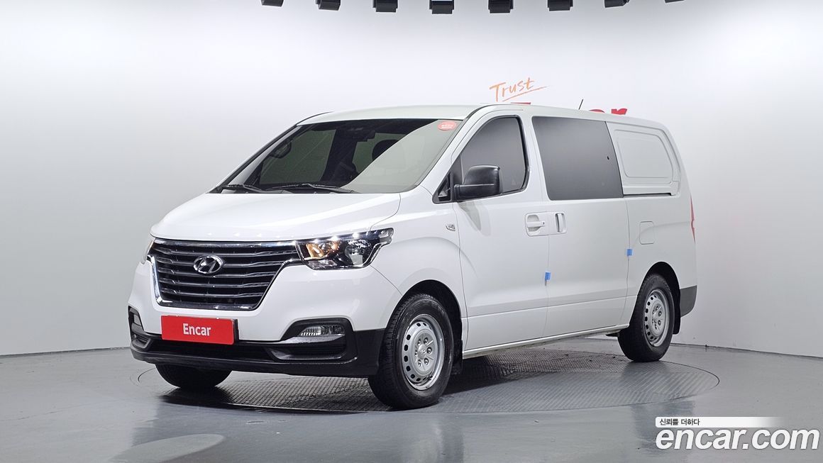 Hyundai Starex 2021