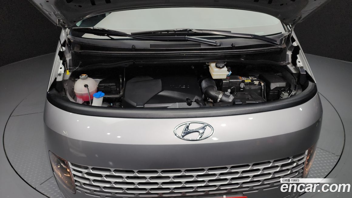 Hyundai Staria 2023