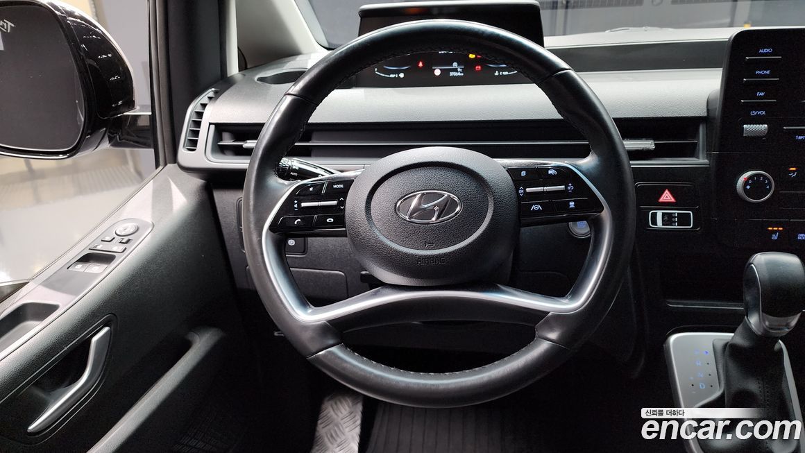 Hyundai Staria 2023