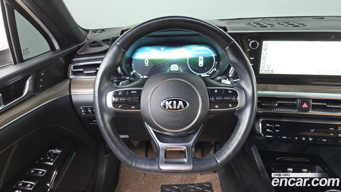 Kia K5 2021