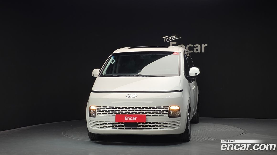 Hyundai Staria 2022