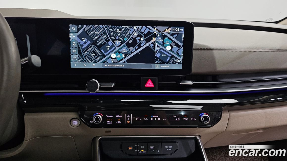 Kia Canival 2025