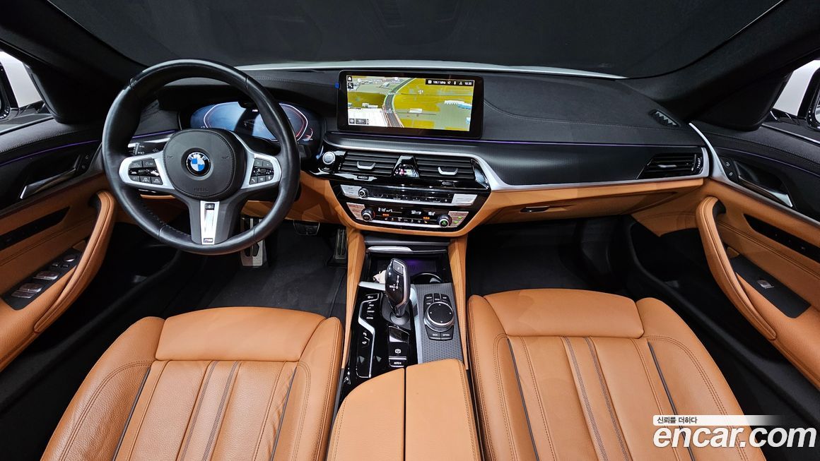 BMW 5-Series 2023