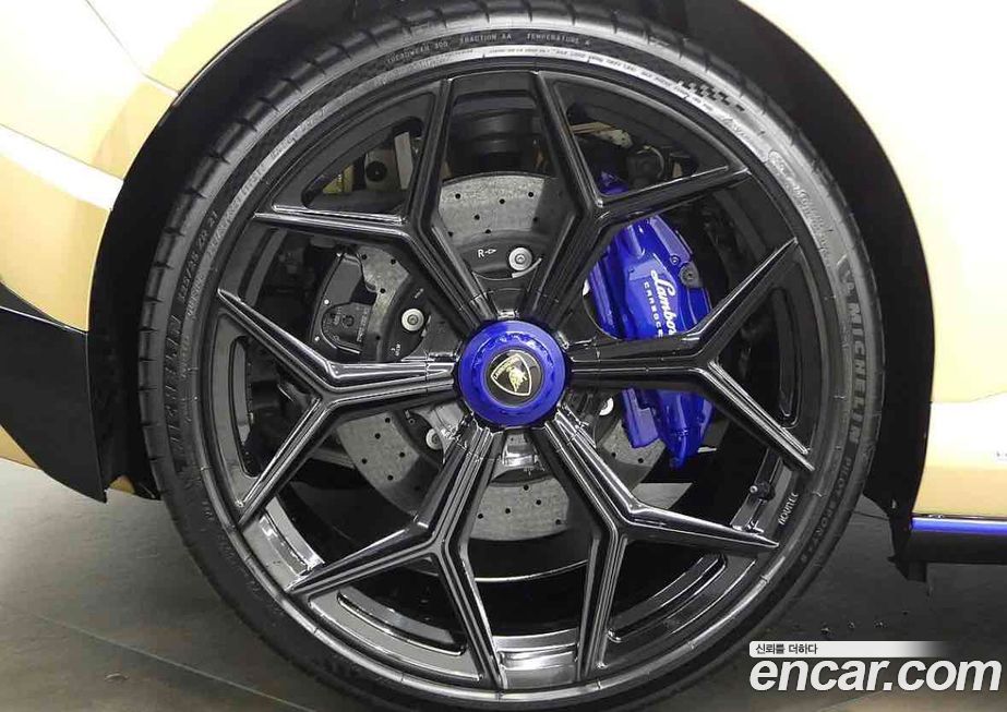 Lamborghini Huracan 2023