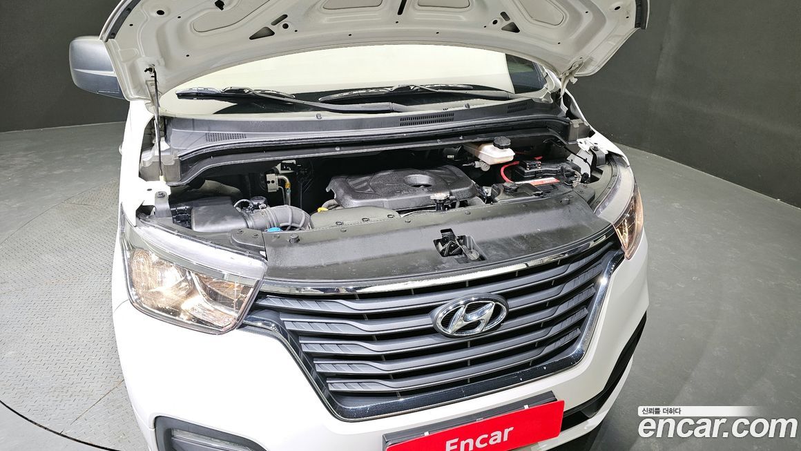 Hyundai Starex 2019
