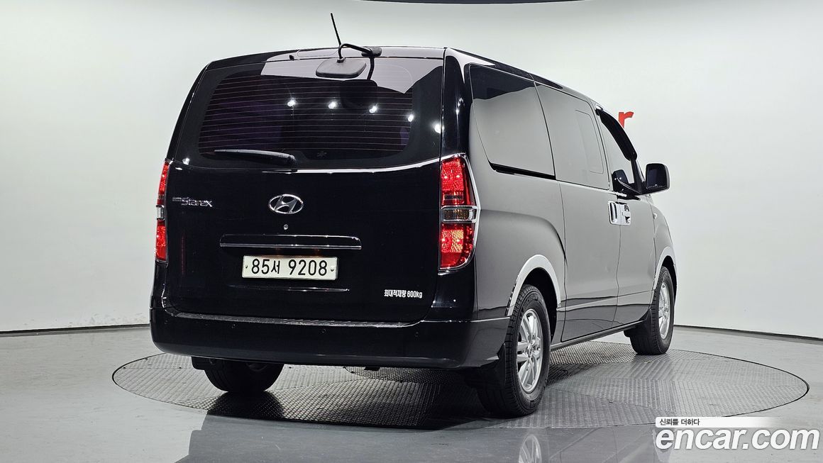 Hyundai Starex 2016