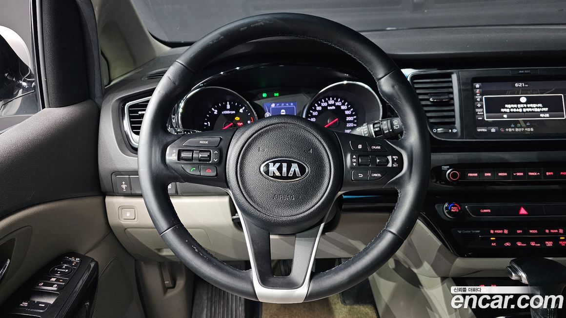 Kia Canival 2017