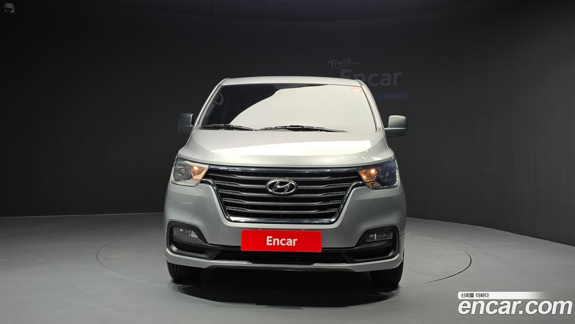 Hyundai Starex 2019