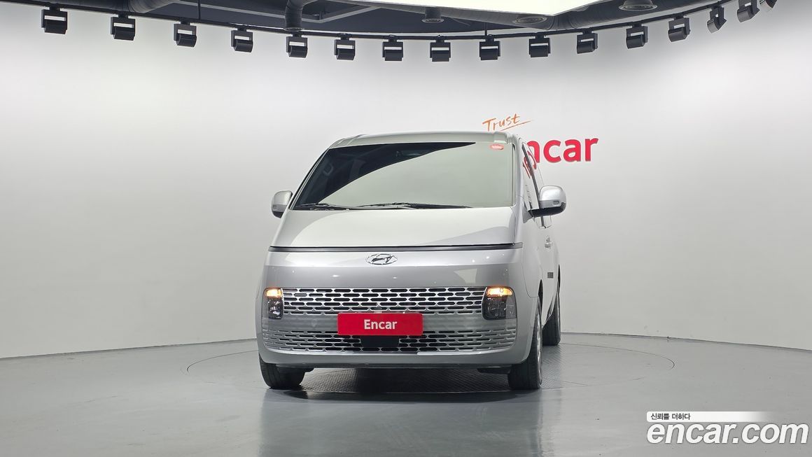 Hyundai Staria 2023