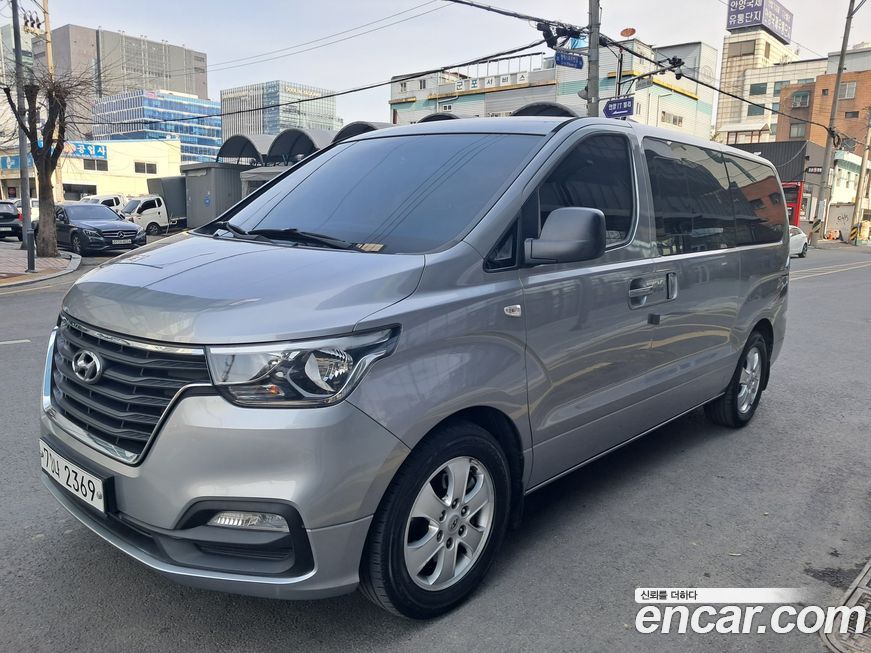 Hyundai Starex 2018