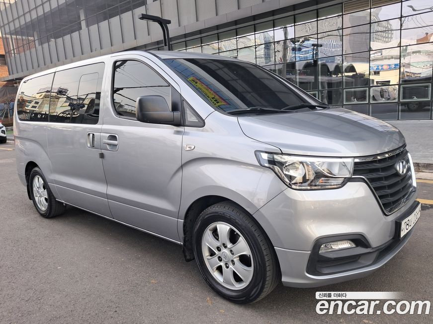 Hyundai Starex 2018