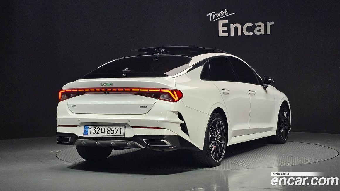 Kia K5 2023