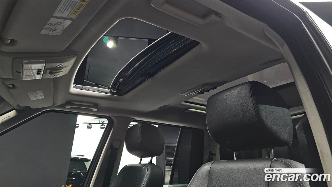 Land Rover Discovery 2016