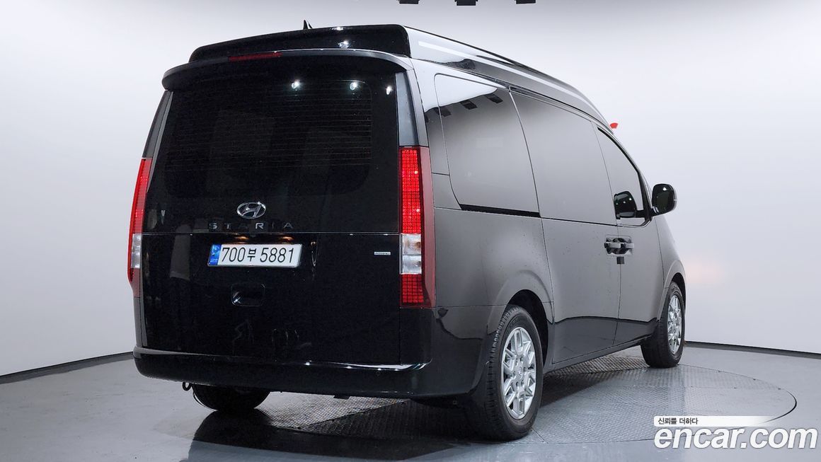 Hyundai Staria 2023