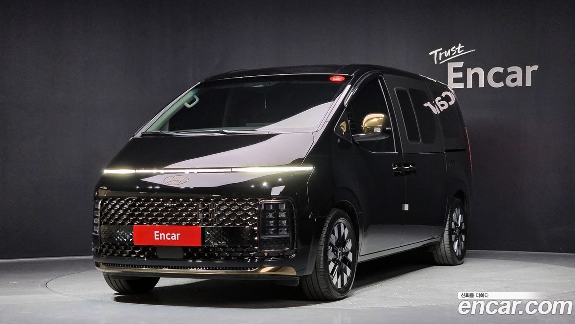 Hyundai Staria 2025