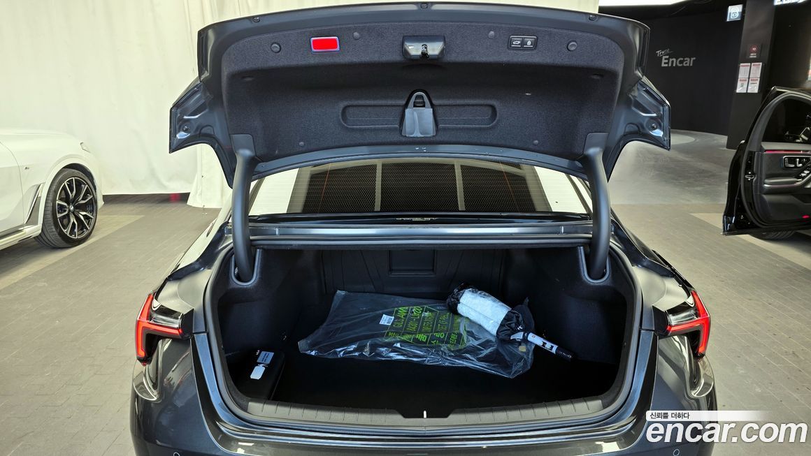 Kia K8 2025