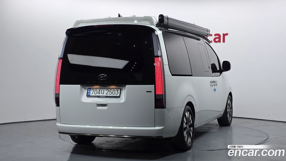 Hyundai Staria 2023