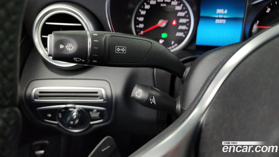 Mercedes-Benz C-Class 2019