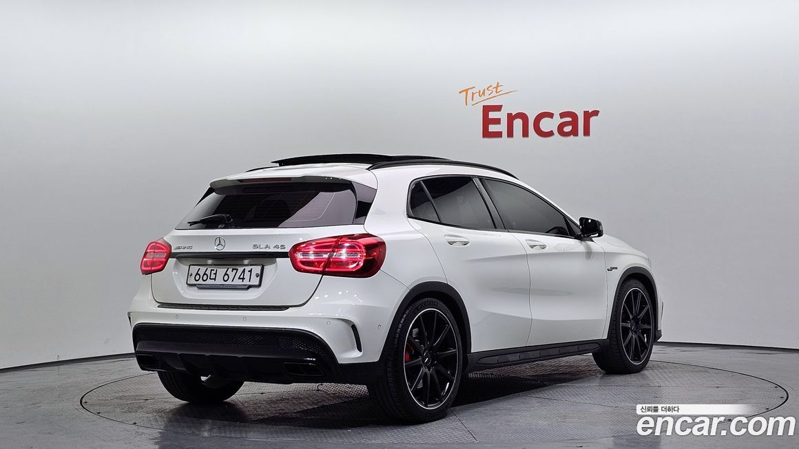 Mercedes-Benz GLA-Class 2017