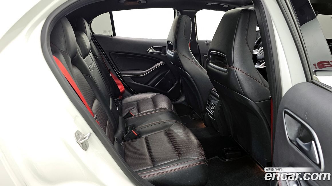 Mercedes-Benz GLA-Class 2017