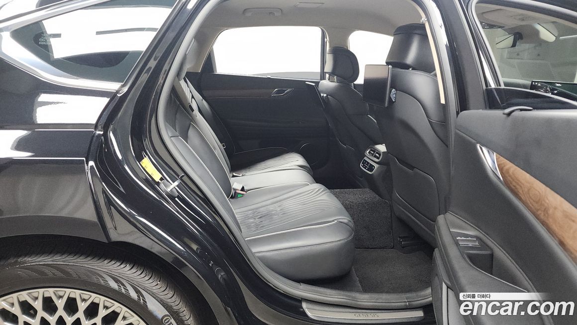 Genesis G80 2023