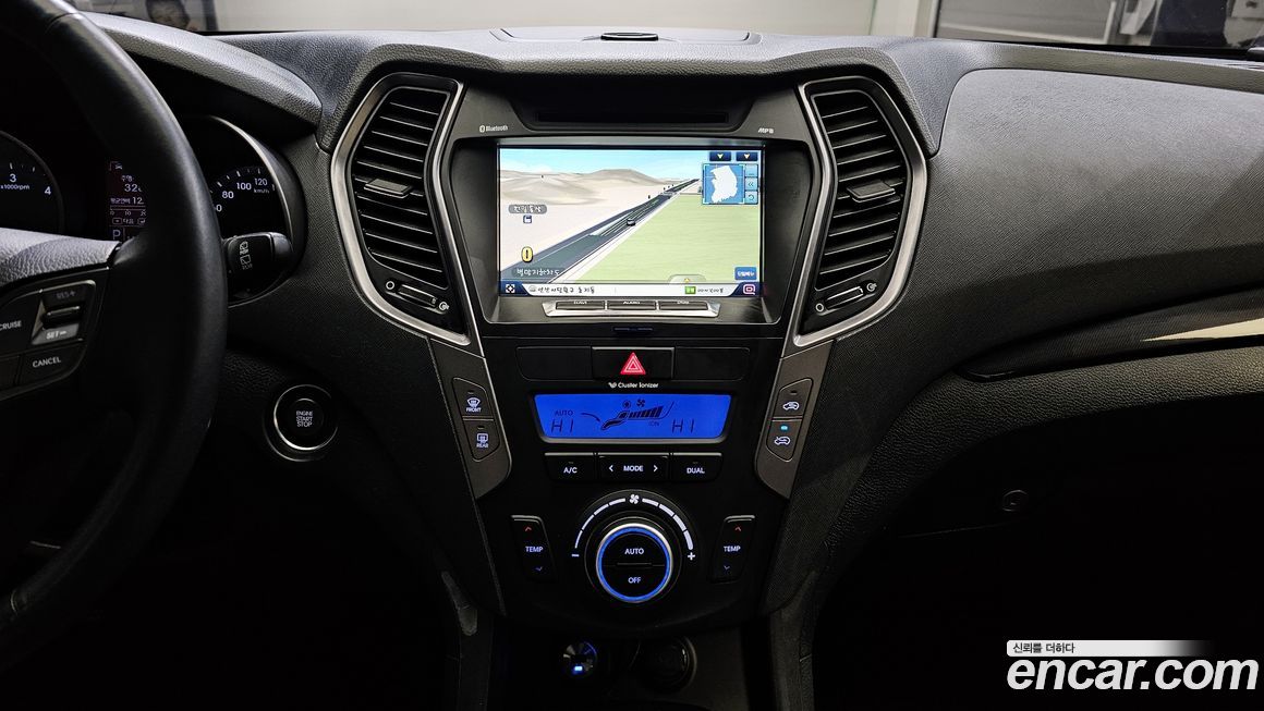 Hyundai Santafe 2015