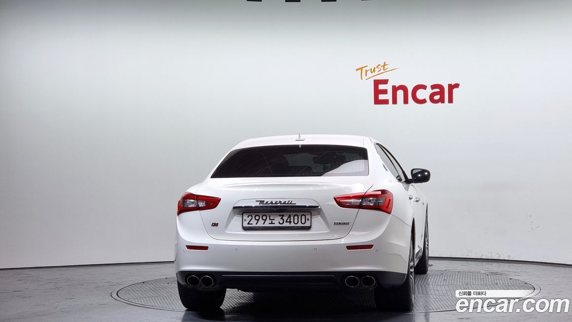 Maserati Ghibli 2017
