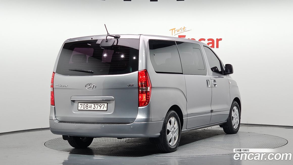 Hyundai Starex 2019