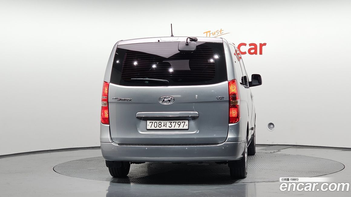 Hyundai Starex 2019