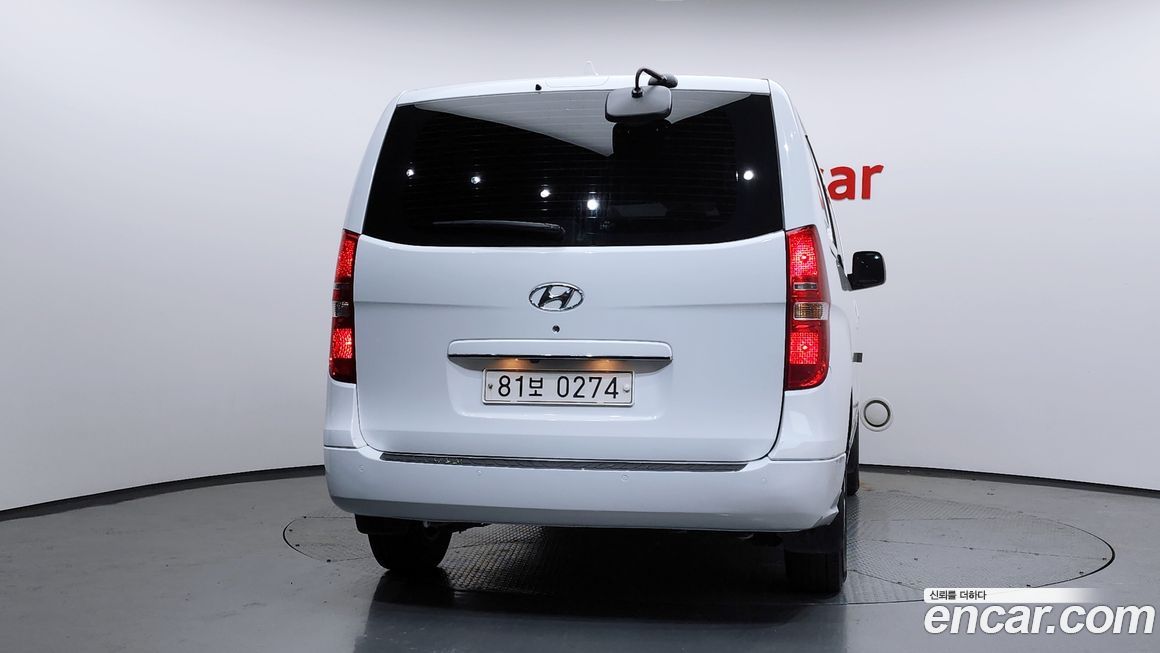 Hyundai Starex 2021