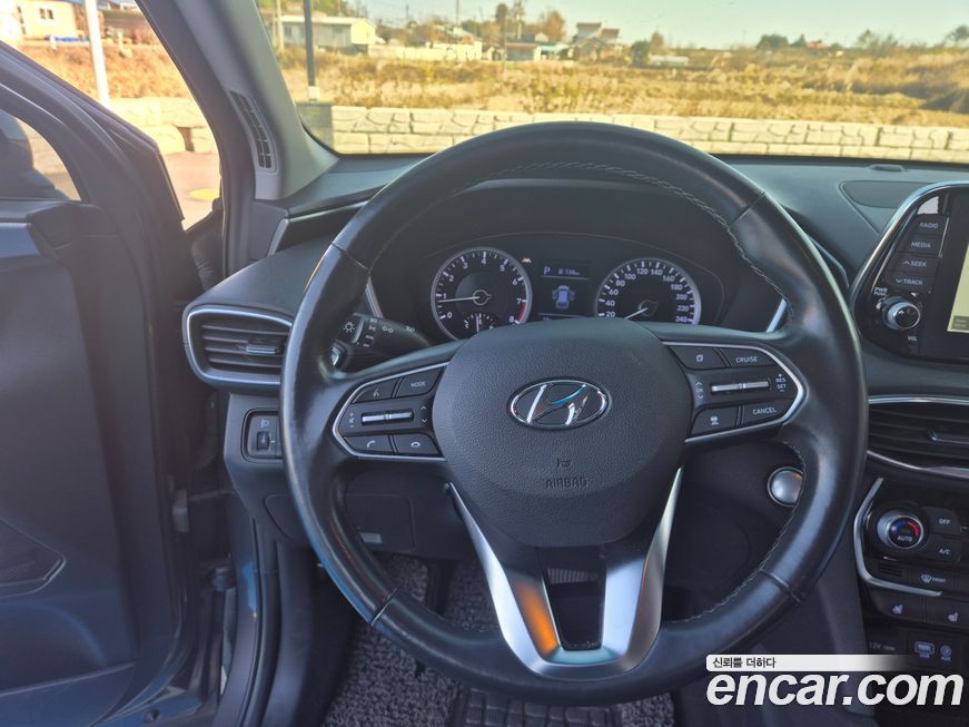 Hyundai Santafe 2020