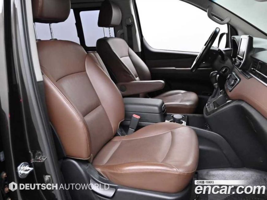 Hyundai Starex 2019
