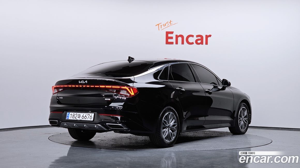 Kia K5 2023