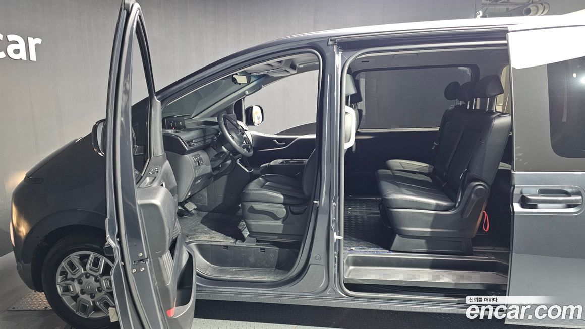 Hyundai Staria 2022