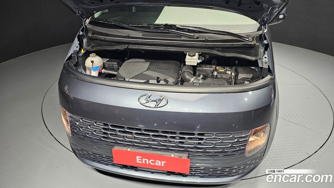 Hyundai Staria 2024