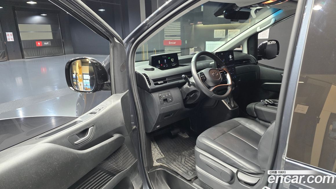 Hyundai Staria 2024