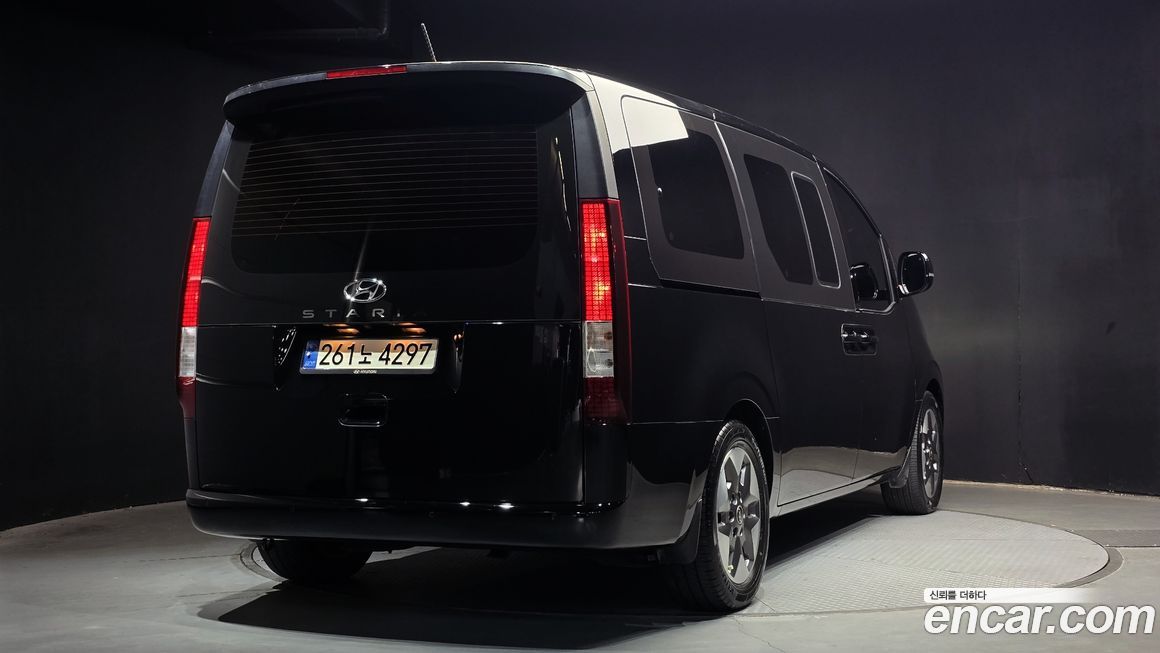 Hyundai Staria 2022