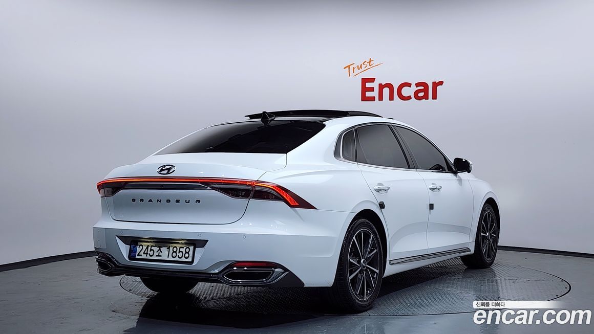 Hyundai Grandeur 2022