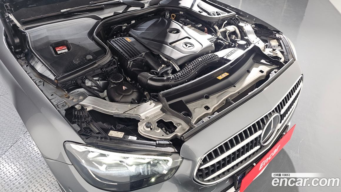 Mercedes-Benz E-Class 2021