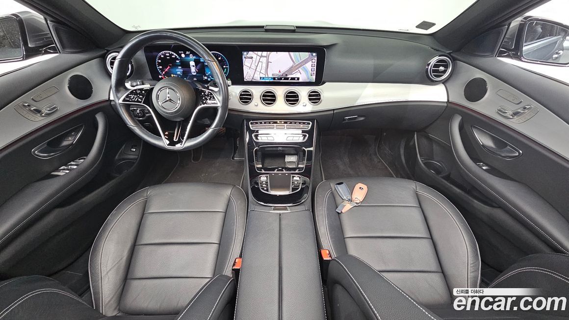 Mercedes-Benz E-Class 2021