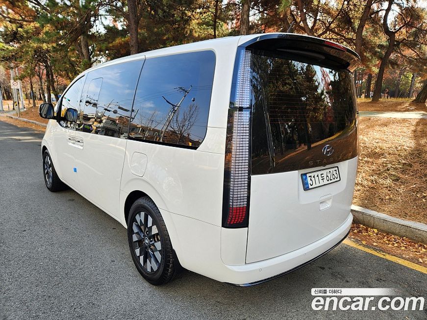 Hyundai Staria 2022