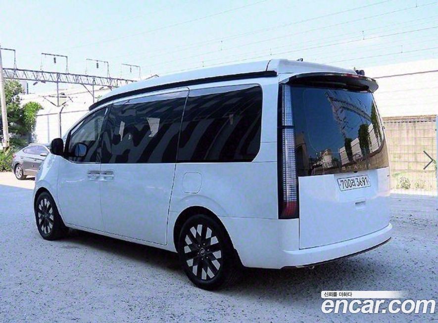 Hyundai Staria 2023