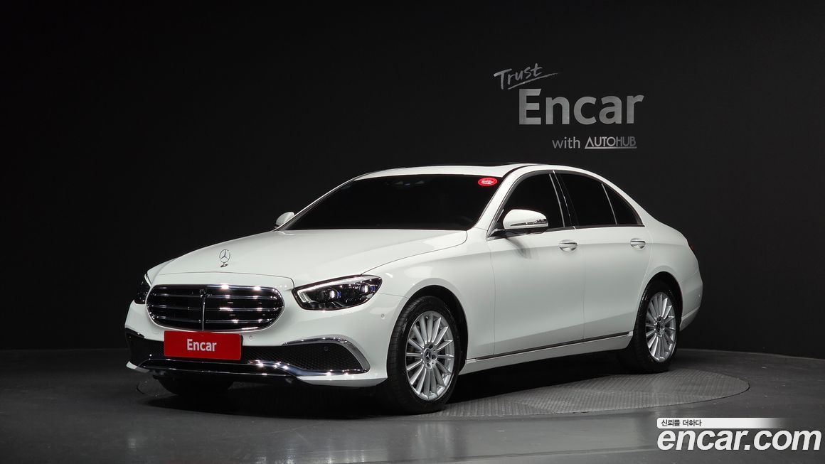 Mercedes-Benz E-Class 2022